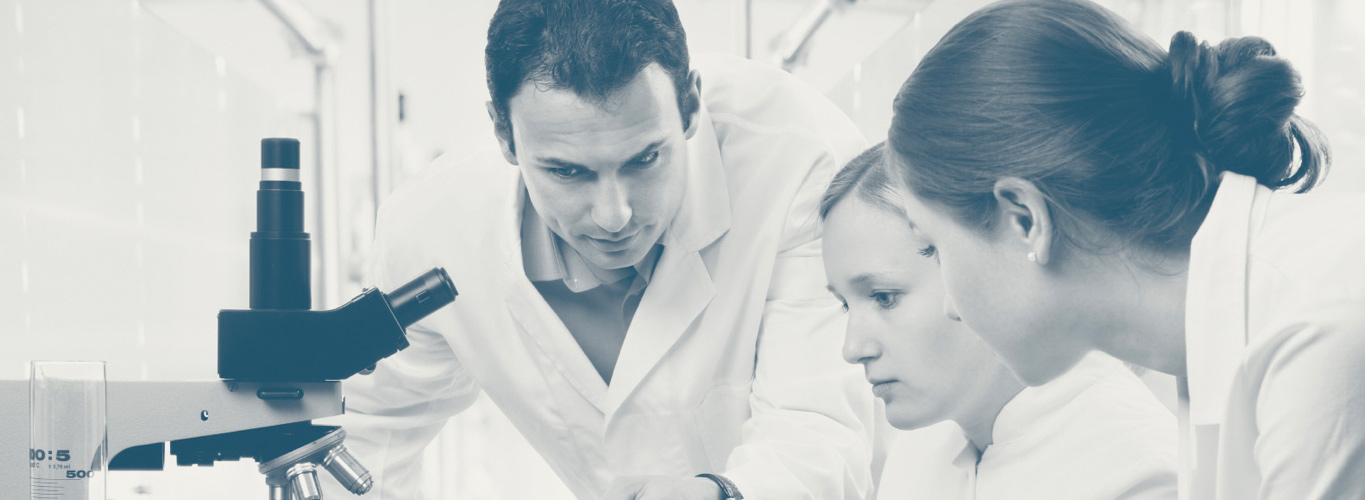 Housing and performance of new medical entrants